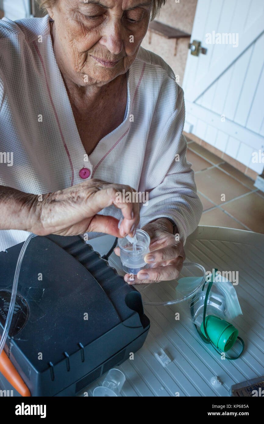 Il trattamento di asma, SENIOR Foto Stock