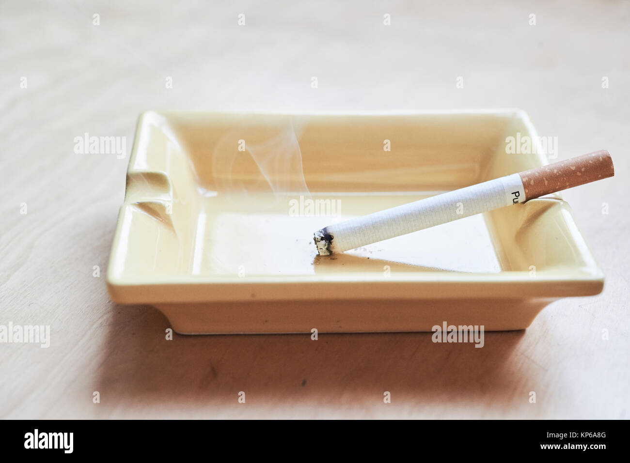 SIGARETTA Foto Stock