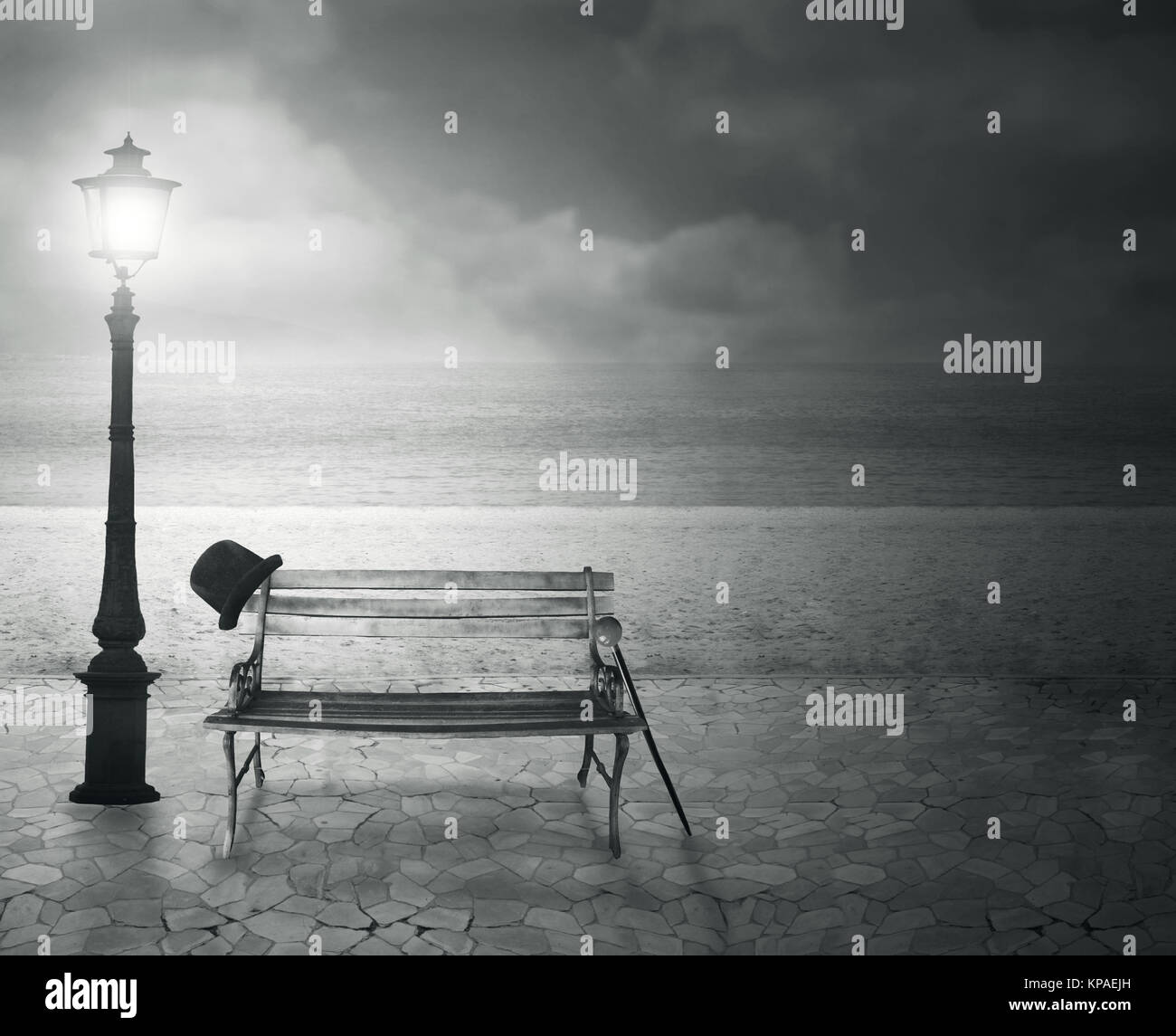 Bella Vintage Immaginare Artistico Presso Il Mare Di Notte In Bianco E Nero Foto Stock Alamy