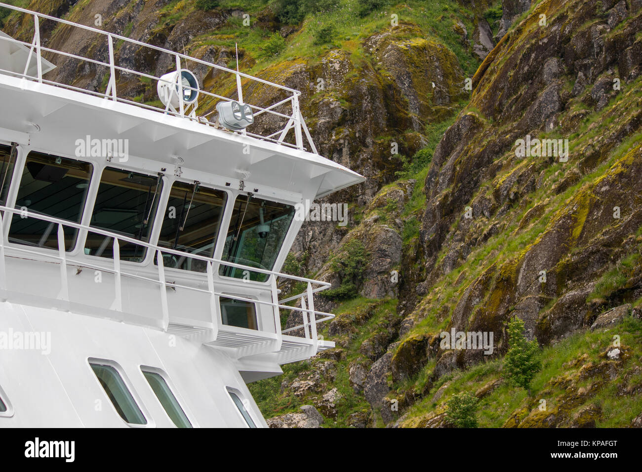 La nave di crociera nella bellissima Trollfjorden della contea del Nordland, Norvegia. Foto Stock