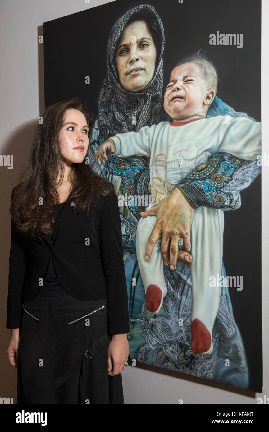 Edinburgh, Regno Unito. Xiv Dic, 2017. Un Edinburgh College of Art laureato vincitrice di un premio entrata in un prestigioso ritratto in tutto il mondo la concorrenza andrà in mostra in Scozia per la prima volta questo inverno. Il 2017 Bp Portrait Award exhibition, che si apre a Scottish National Portrait Gallery il 18 dicembre, saranno dotati di 53 stand-out le opere selezionate da 2.580 voci, con artisti provenienti da 87 paesi. Credito: ricca di Dyson/Alamy Live News Foto Stock