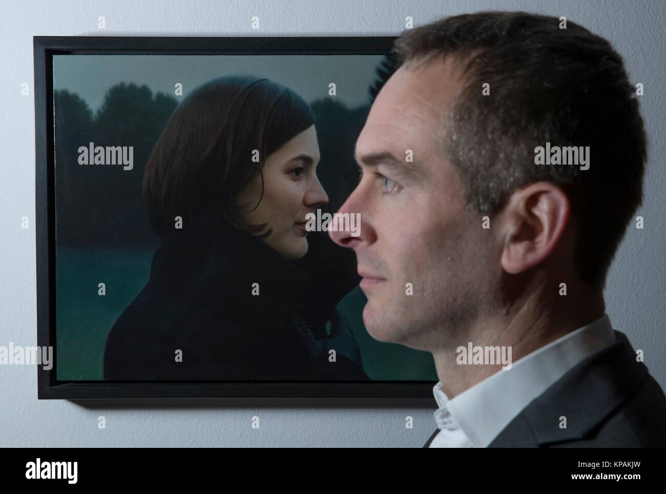 Edinburgh, Regno Unito. Xiv Dic, 2017. Un Edinburgh College of Art laureato vincitrice di un premio entrata in un prestigioso ritratto in tutto il mondo la concorrenza andrà in mostra in Scozia per la prima volta questo inverno. Il 2017 Bp Portrait Award exhibition, che si apre a Scottish National Portrait Gallery il 18 dicembre, saranno dotati di 53 stand-out le opere selezionate da 2.580 voci, con artisti provenienti da 87 paesi. Nella foto: secondo il vincitore del premio, Thomas Ehretsmann con 'Double verticale' un dipinto di sua moglie Caroline. Credito: ricca di Dyson/Alamy Live News Foto Stock