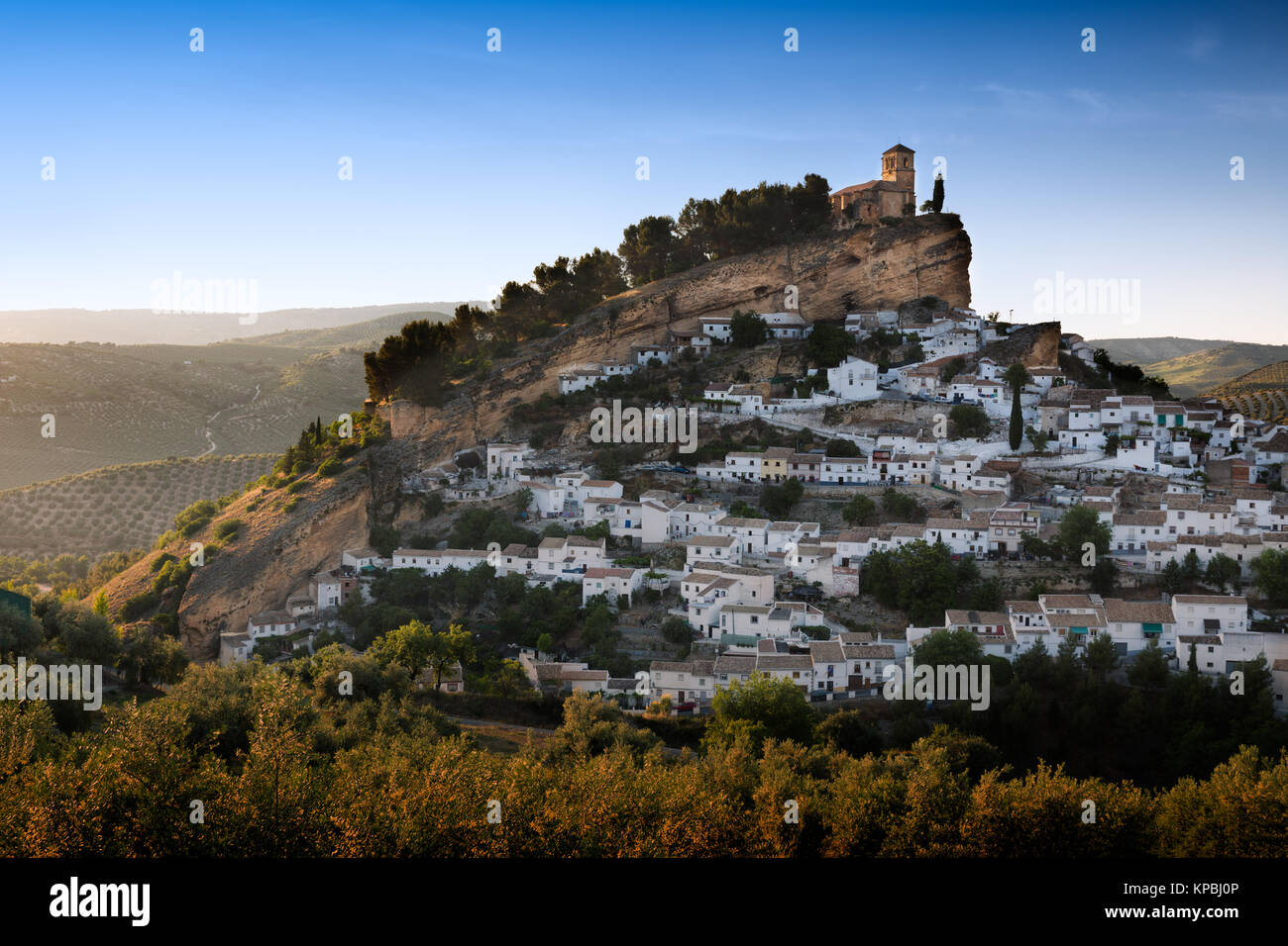 Montefrio in una giornata di sole, provincia di Granada, Spagna Foto Stock