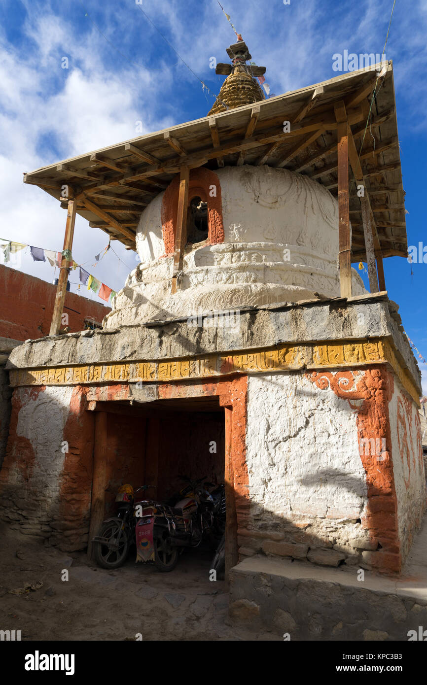 Stupa buddisti in Lo Manthang, Mustang Superiore regione, Nepal. Foto Stock