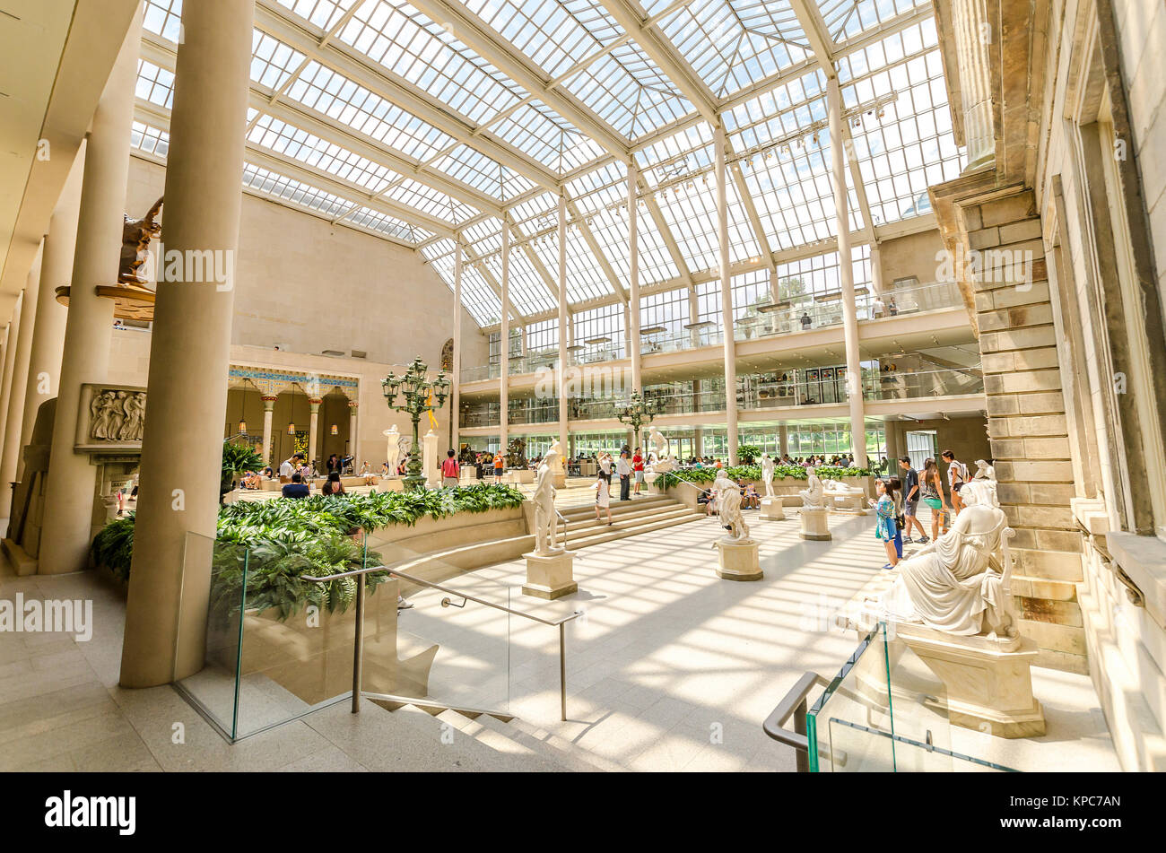 NEW YORK CITY - Lug 17: nel Metropolitan Museum of Art in luglio 17, 2014 a New York. Il Charles Engelhard corte in American ala. Foto Stock