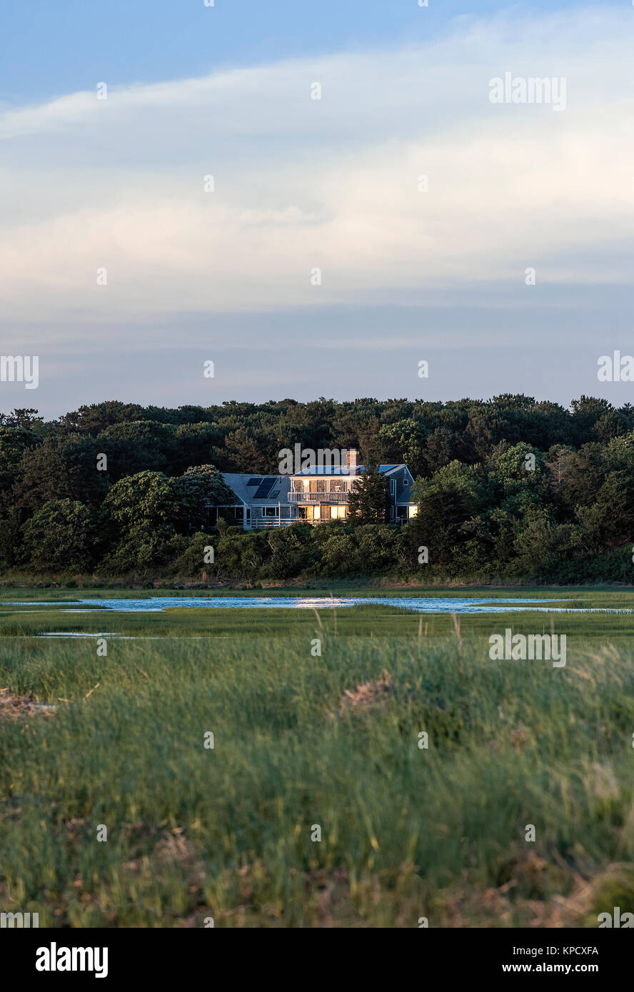 Casa sul lungomare, barca Prato Beach, Eastham, Cape Cod, Massachusetts, STATI UNITI D'AMERICA. Foto Stock