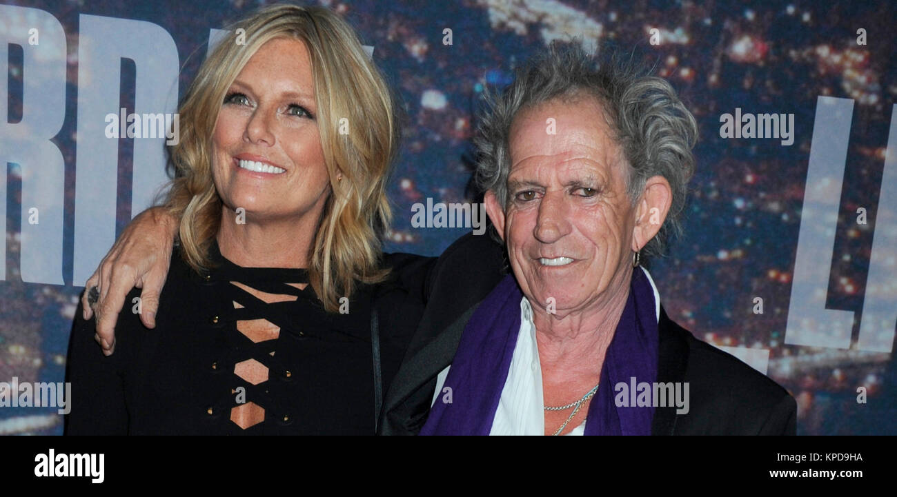 NEW YORK, NY - febbraio 15: Jim Carrey assiste SNL quarantesimo anniversario del Rockefeller Plaza il 15 febbraio 2015 nella città di New York. Persone: Patti Hansen, Keith Richards Foto Stock NEW YORK, NY - febbraio 15: Jim Carrey assiste SNL quarantesimo anniversario del Rockefeller Plaza il 15 febbraio 2015 nella città di New York. Persone: Patti Hansen, Keith Richards Foto Stock