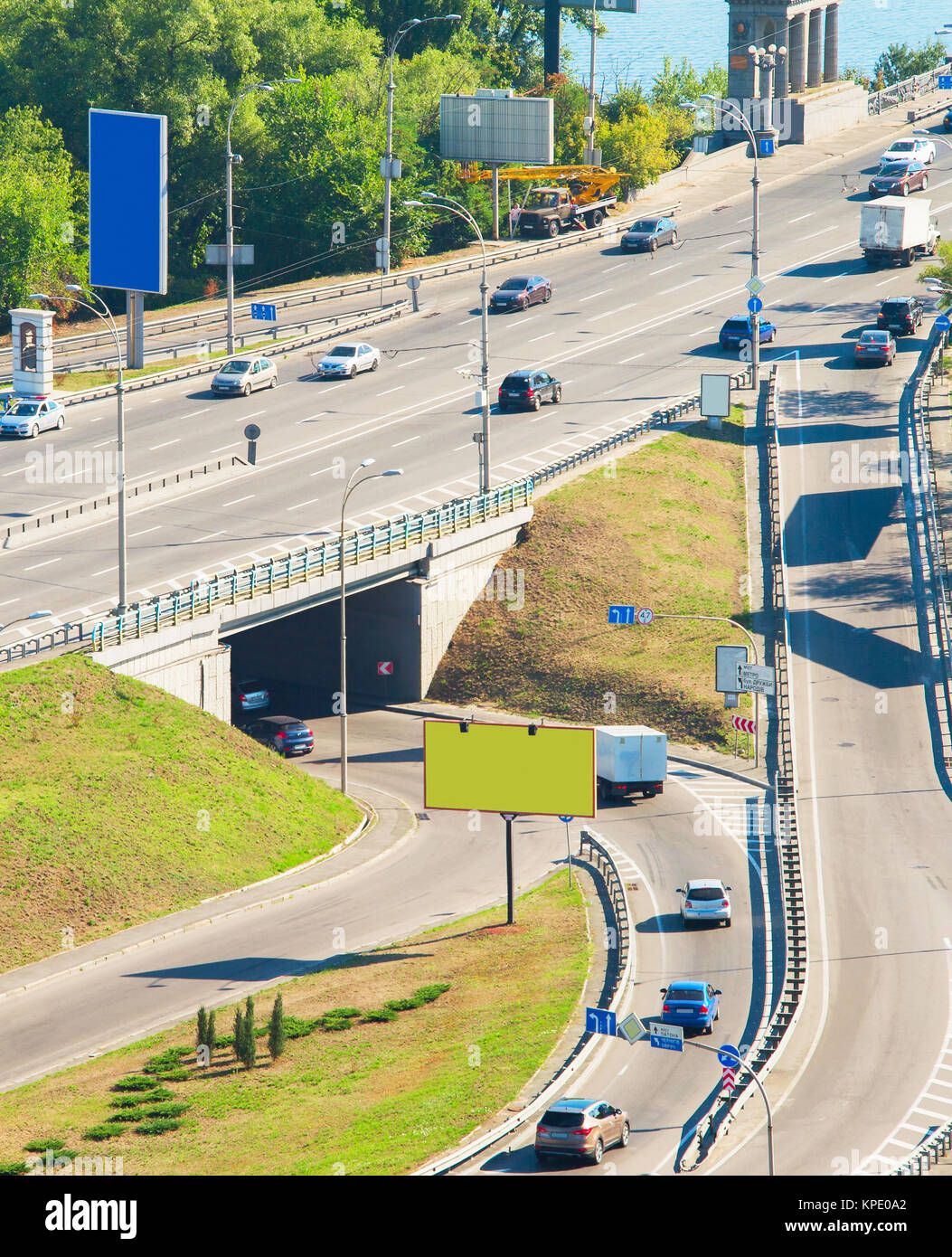 Cavalcavia sulla strada Foto Stock