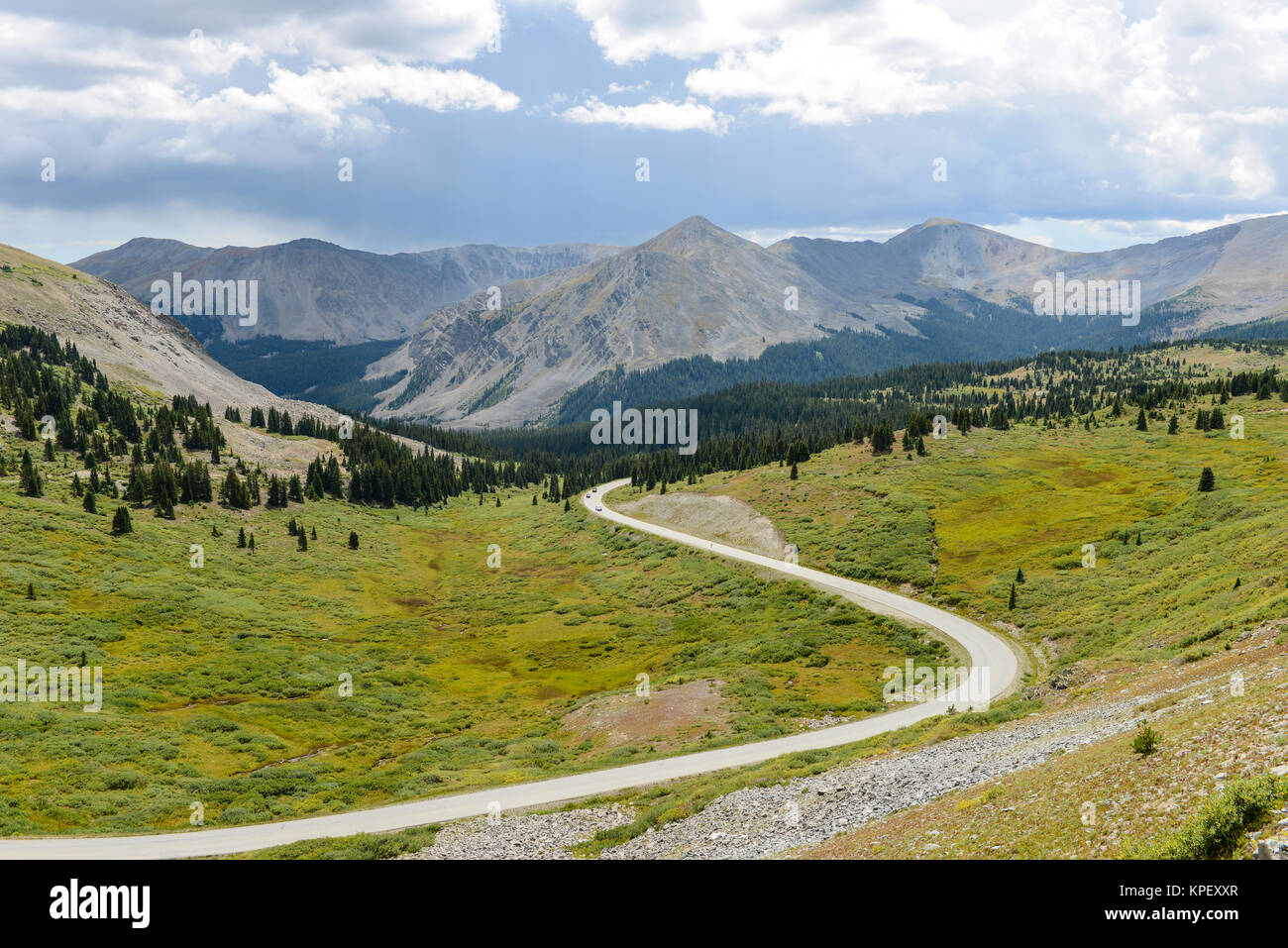 Pioppi neri americani Pass - Summer View di scenic pioppi neri americani passano in prossimità del suo vertice - Continental Divide (12,126 piedi). Colorado, Stati Uniti d'America. Foto Stock Pioppi neri americani Pass - Summer View di scenic pioppi neri americani passano in prossimità del suo vertice - Continental Divide (12,126 piedi). Colorado, Stati Uniti d'America. Foto Stock