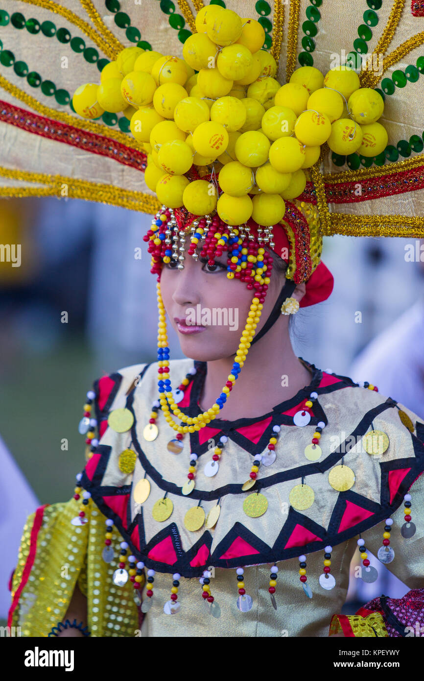 Lanzones Festival che si tiene annualmente nell'isola di Camiguin,Mindanao settentrionale - celebra le isole famoso Lanzones frutto Foto Stock