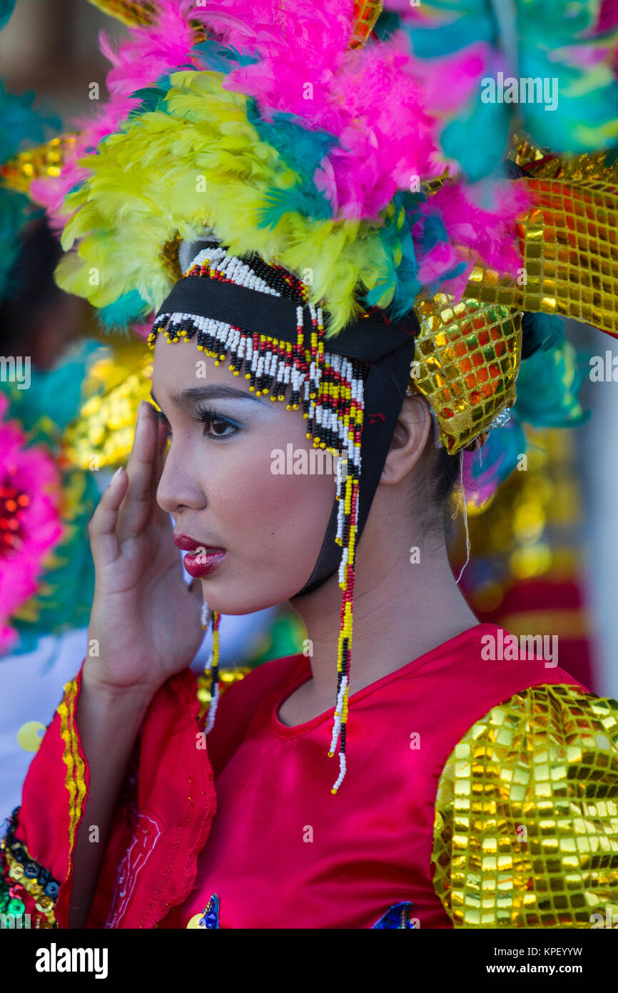 Lanzones Festival che si tiene annualmente nell'isola di Camiguin,Mindanao settentrionale - celebra le isole famoso Lanzones frutto Foto Stock