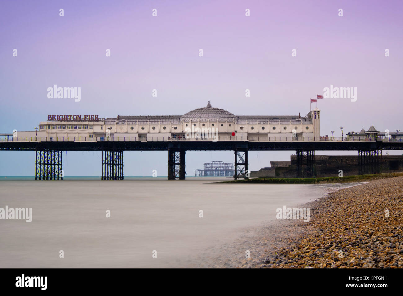 Molo Ovest di Brighton al tramonto, East Sussex, Regno Unito Foto Stock