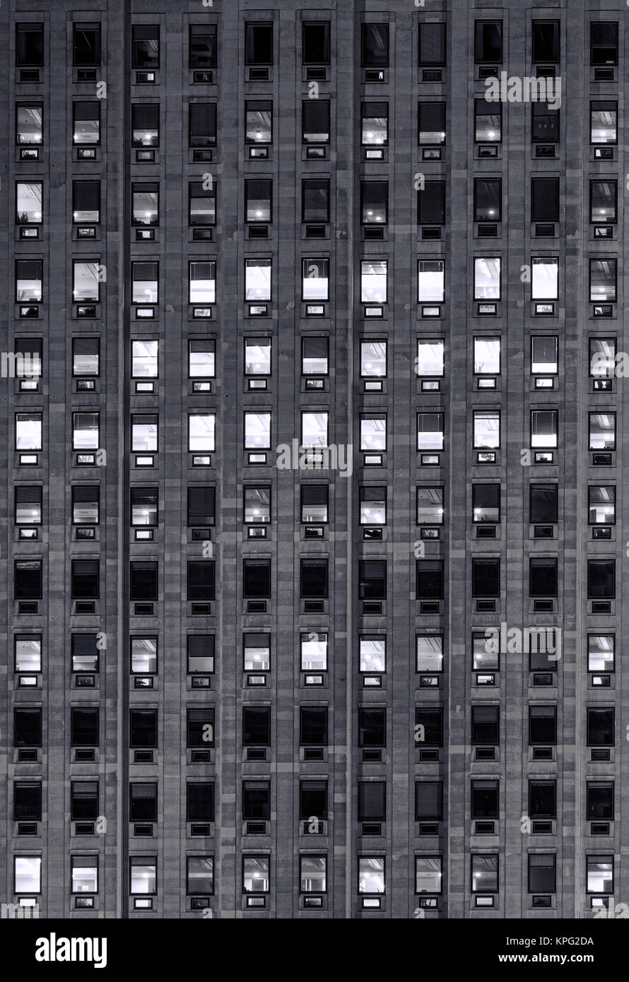 Windows su un altezza edificio per uffici Foto Stock