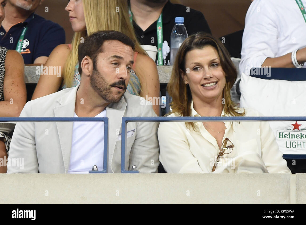 FLUSHING NY- Settembre 03: Jeremy Piven, Bridget Moynahan, giorno dieci del 2014 US Open al USTA Billie Jean King National Tennis Center il 3 settembre 2014 nel quartiere di lavaggio del Queens Borough of New York City People: Jeremy Piven, Bridget Moynahan Foto Stock