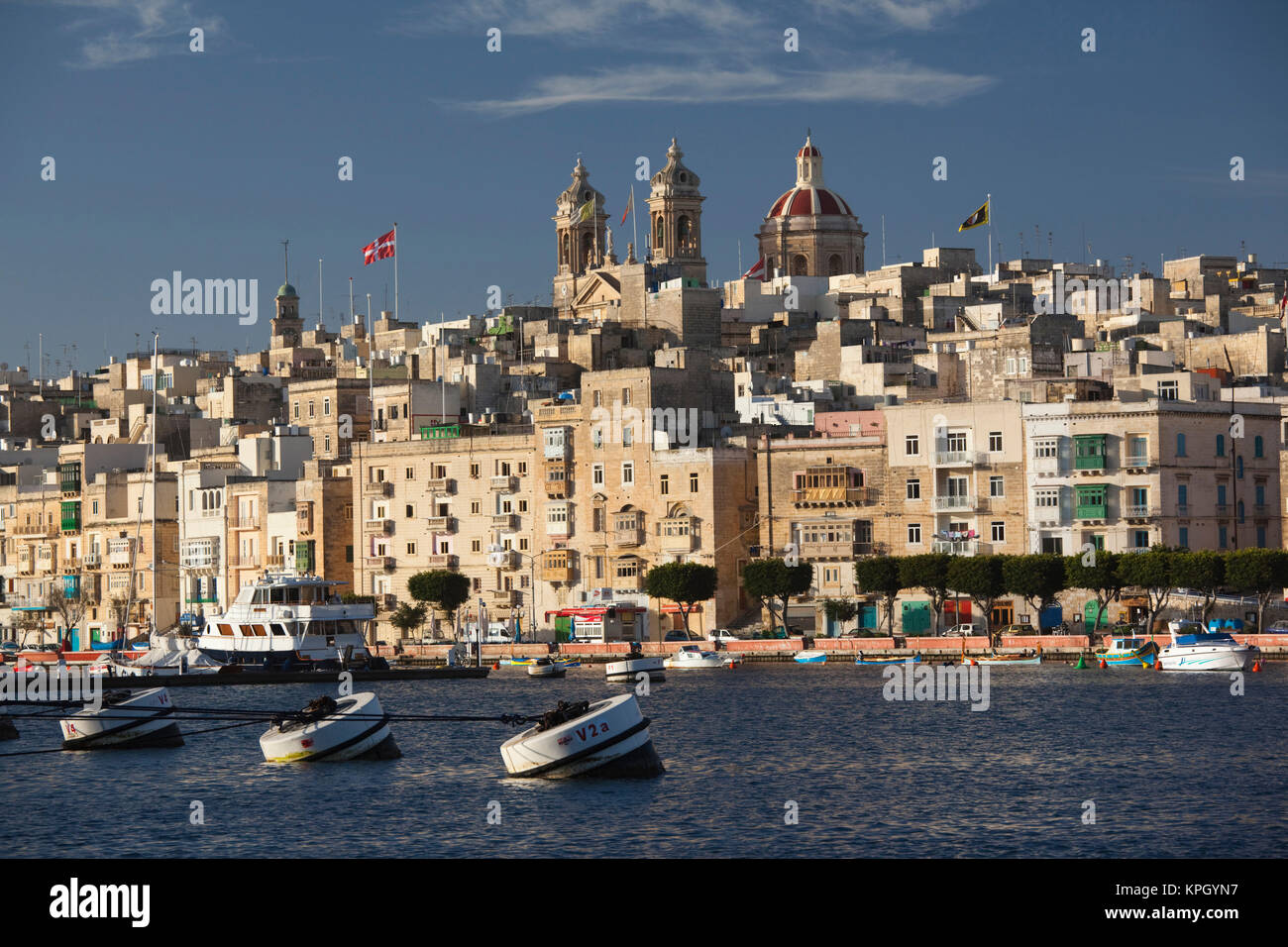 Malta, La Valletta, Senglea, L-Isla, città e porto dalla Vittoriosa, Birgu, mattina Foto Stock