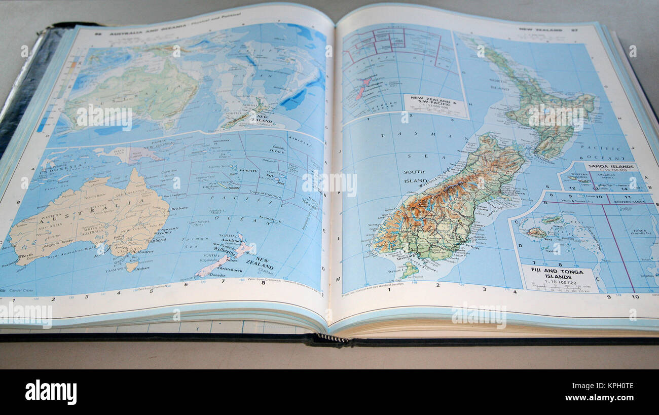 Concise World Atlas (Australia + Oceania Nuova Zelanda pagina) Sud Africa. Foto Stock