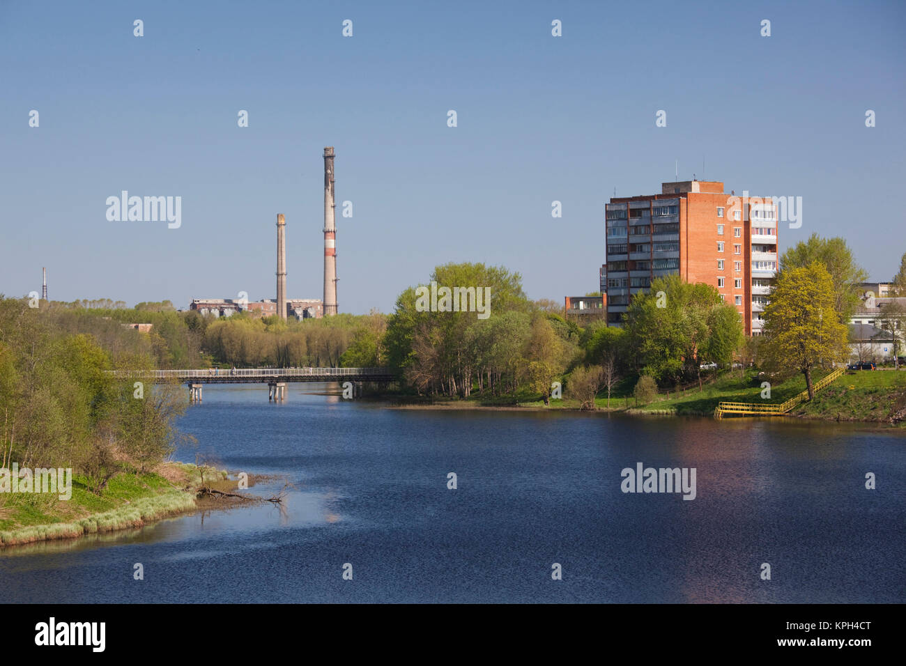 Estonia Estonia nordorientale, Sillamae, ex dell era sovietica uranio segreta città di elaborazione, vista città con impianto di uranio Foto Stock