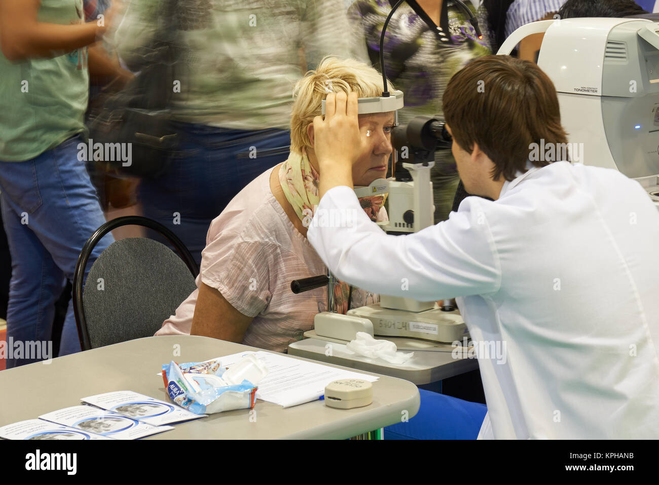 All-Russian Exhibition Centre, Mosca, Russia - Agosto 23, 2017: uno stile di vita sano mostra dove Moscovites potrebbe rendere health check gratuita. Foto Stock