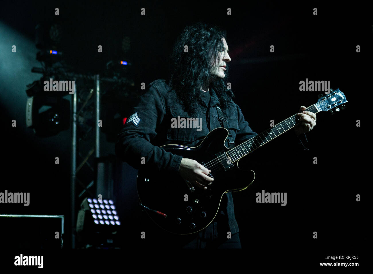 Milano, Italia. Il 15 dicembre, 2017. Il abbastanza temerario eseguire live all'Alcatraz a Milano Credito: Roberto Finizio/Alamy Live News Foto Stock