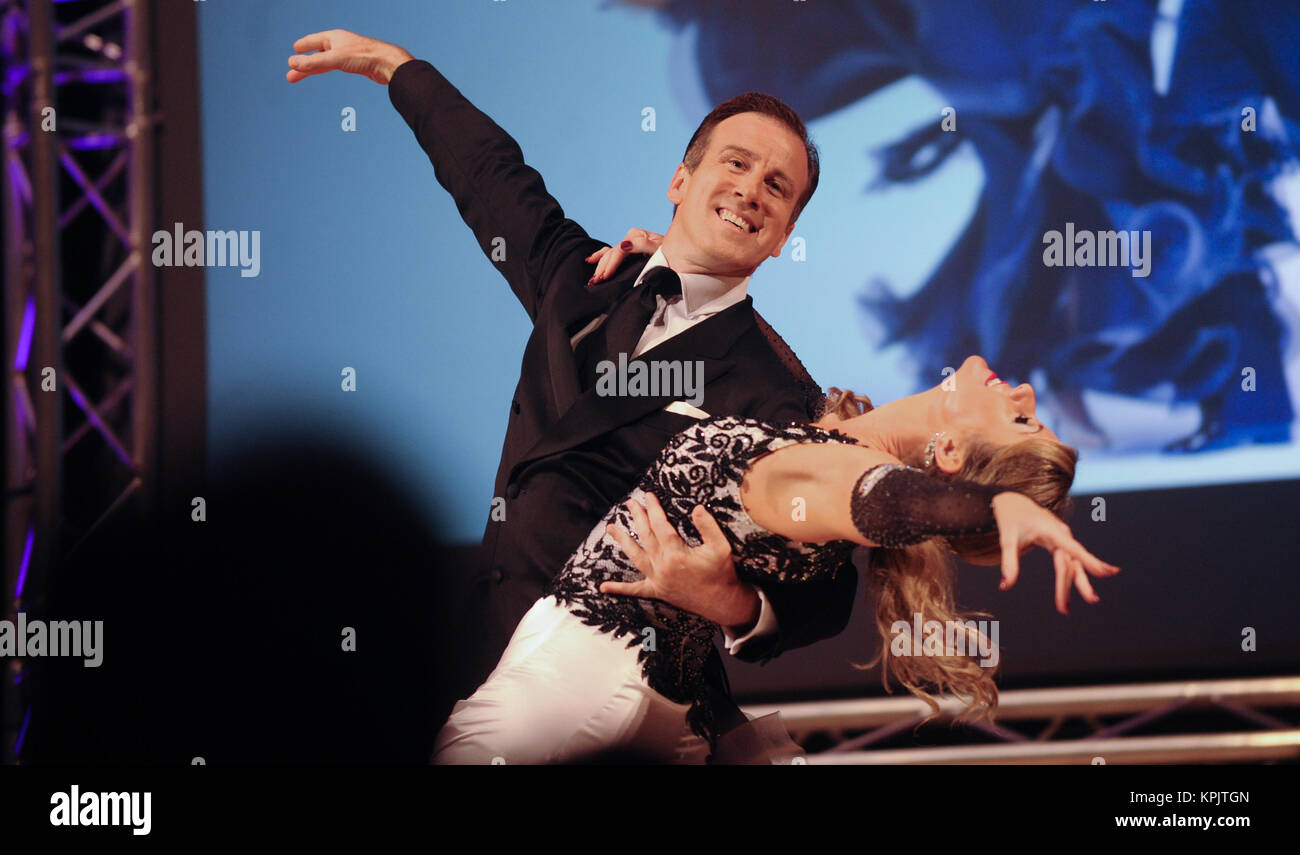 La sala da ballo ballerino e Strictly Come Dancing star, Anton du Beke. Foto Stock