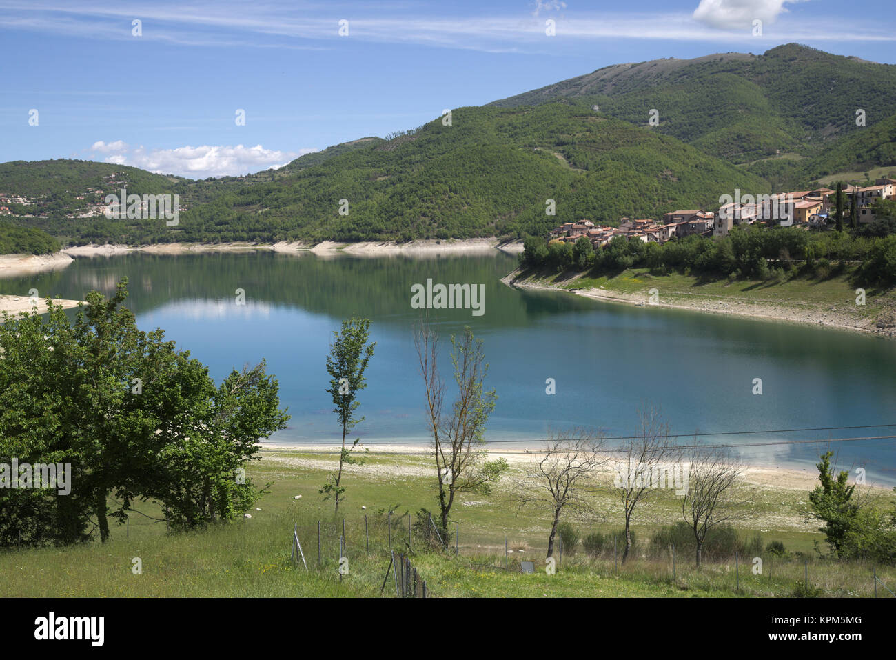 Il lago Turano, provincia di Rieti, Lazio, Italia. Foto Stock