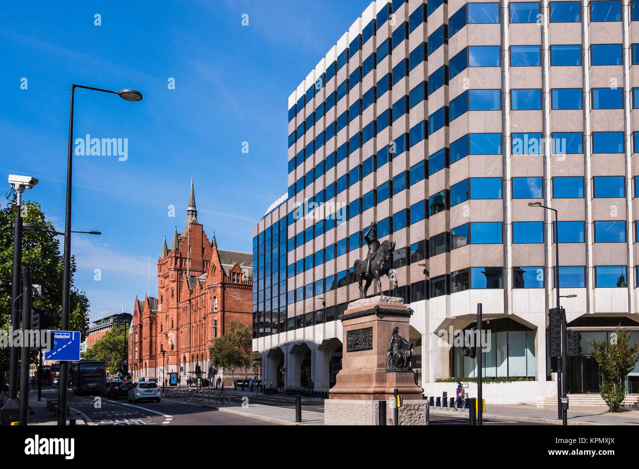 120 Holborn ufficio edificio affacciato sul circo di Holborn, Londra, Inghilterra, Regno Unito Foto Stock