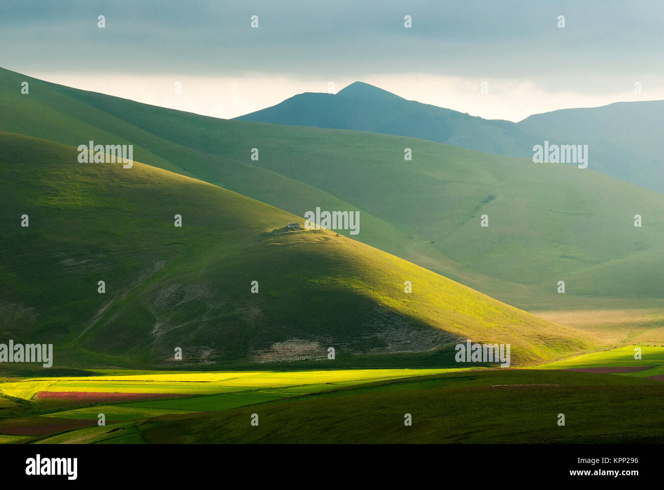 Castelluccio di Norcia Monti Sibillini National Park, Umbria, Italia Foto Stock