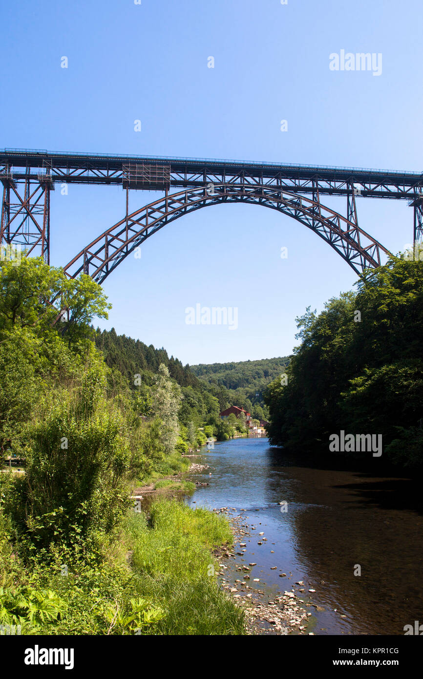 L'Europa, Germania, Bergisches Land regione, il ponte Muengstener vicino a Solingen. Europa, Deutschland, Bergisches Land, die Muengstener Bruecke bei Foto Stock