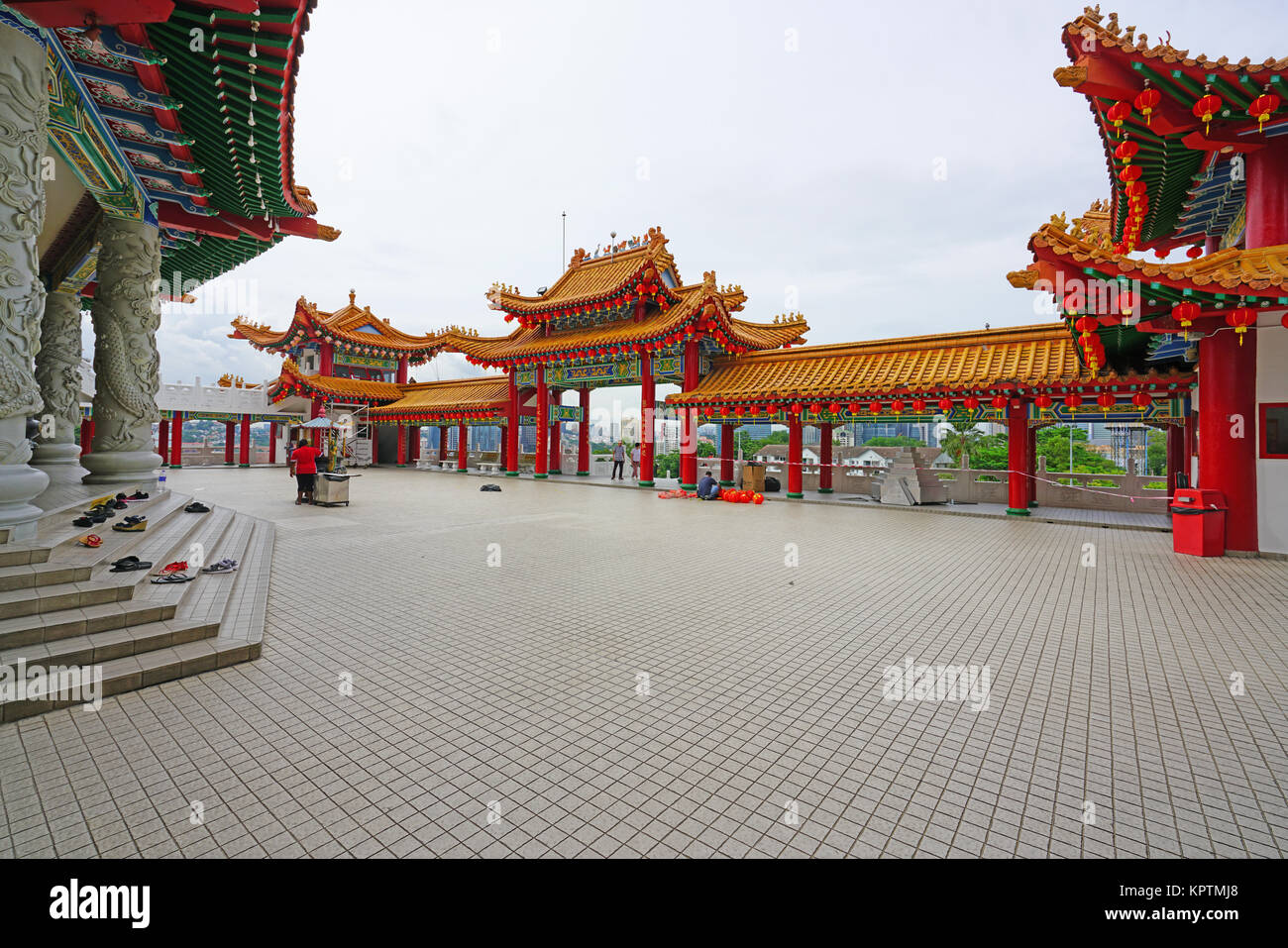 Vista il buddista Thean Hou tempio per il Mare cinese dea Mazu di Kuala Lumpur in Malesia Foto Stock