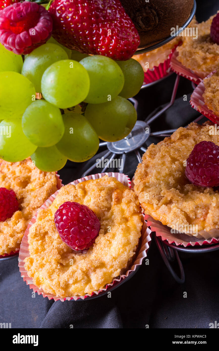 Cheesecake muffin con lampone Foto Stock