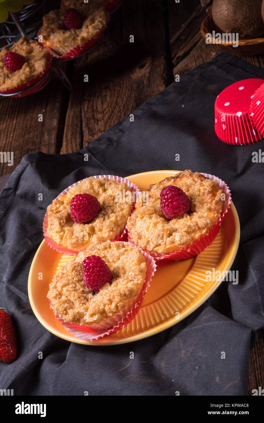 Cheesecake muffin con lampone Foto Stock