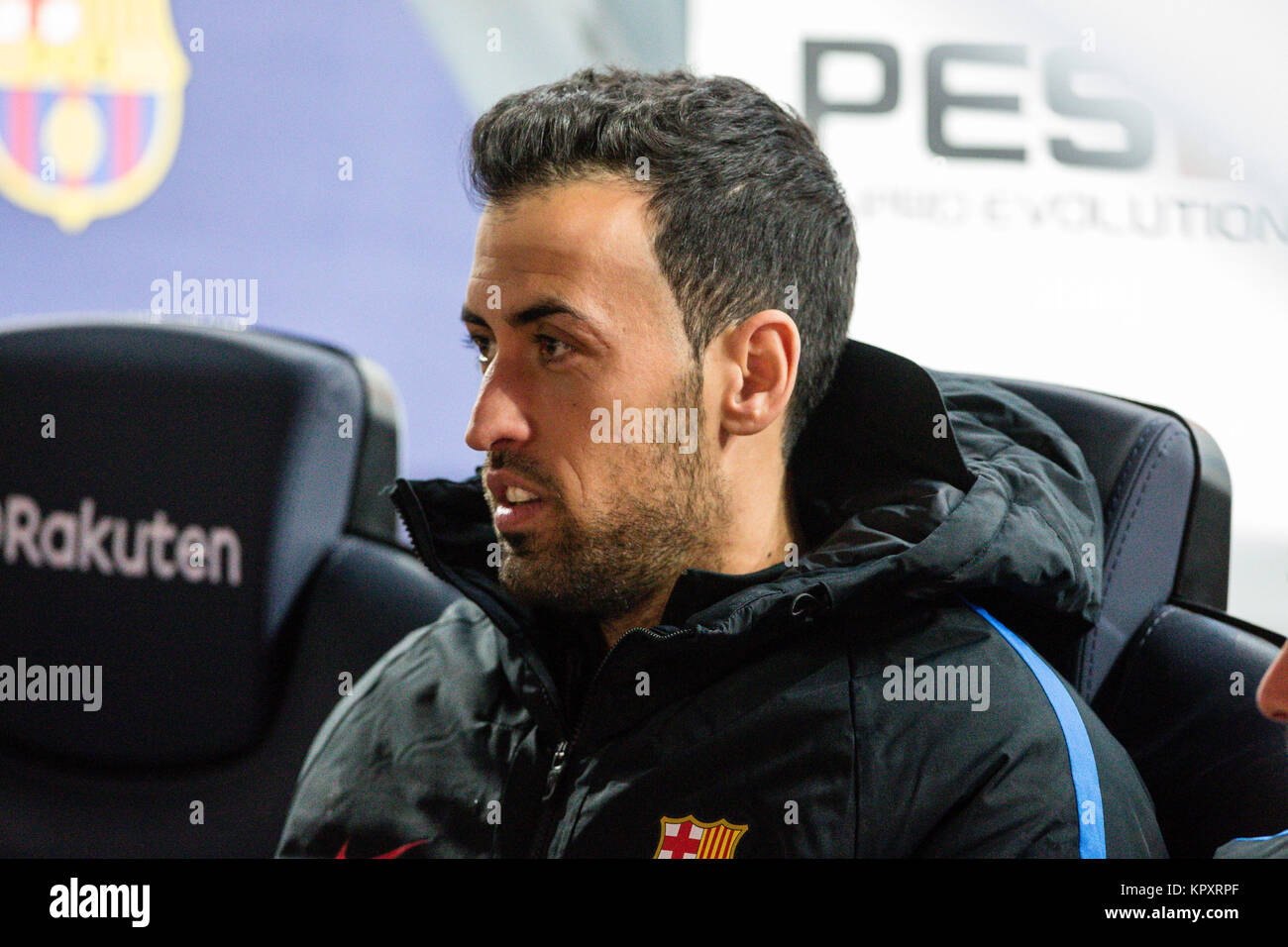 Barcellona, Spagna. Xvii Dec, 2017. Spagna - XVII di dicembre: Barcellona centrocampista Sergio Busquets (5) durante la partita tra FC Barcelona contro Deportivo Coruna, per il round 16 del Liga Santander, giocato al Camp Nou Stadium il 17 dicembre 2017 a Barcellona, Spagna. (Credit: GTO/Urbanandsport/Gtres Online) Credito: Gtres Información más Comuniación on line, S.L./Alamy Live News Foto Stock