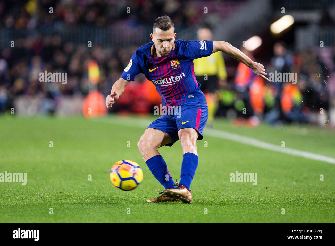 Barcellona, Spagna. Xvii Dec, 2017. Spagna - XVII di dicembre: difensore del Barcellona Jordi Alba (18) durante la partita tra FC Barcelona contro Deportivo Coruna, per il round 16 del Liga Santander, giocato al Camp Nou Stadium il 17 dicembre 2017 a Barcellona, Spagna. (Credit: GTO/Urbanandsport/Gtres Online) Credito: Gtres Información más Comuniación on line, S.L./Alamy Live News Foto Stock