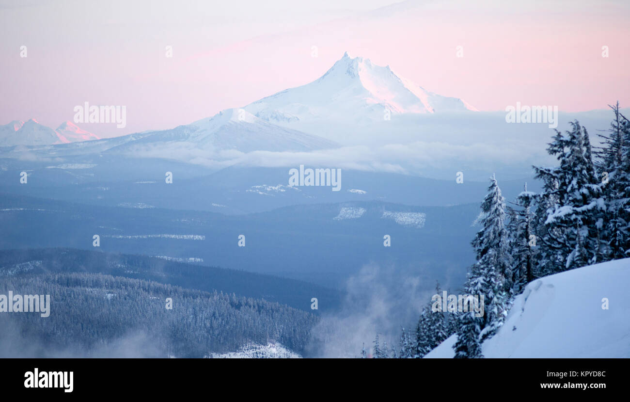 Mt Jefferson tre sorelle North Cascades Oregon Mountain Range Foto Stock