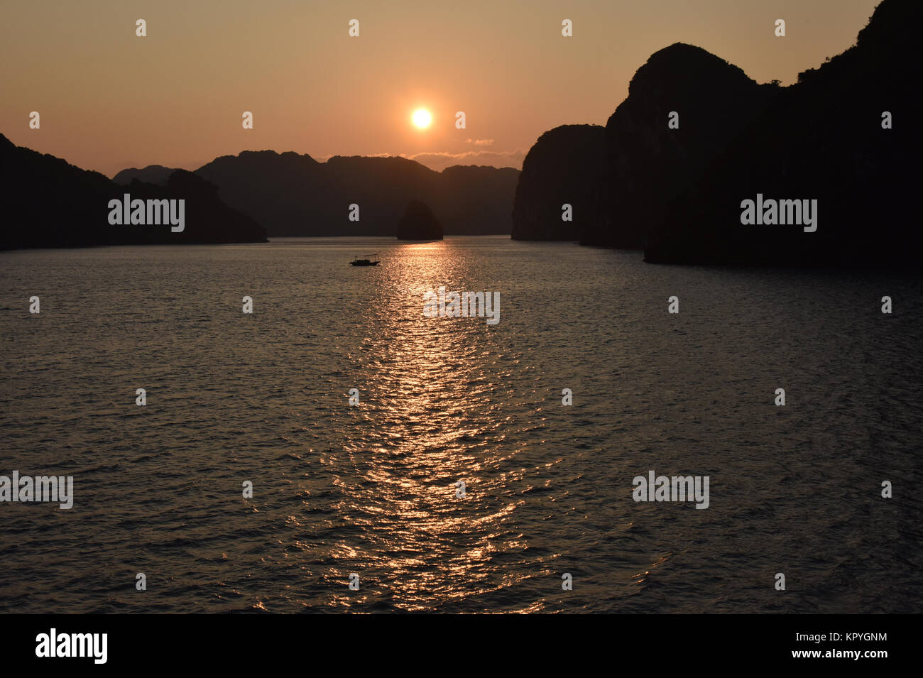 La baia di Ha Long, Vietnam Asia Foto Stock