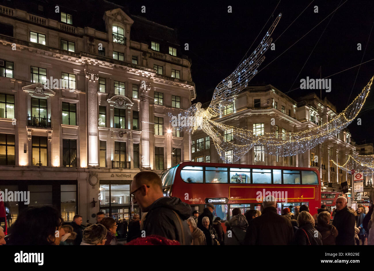 Occupato di Regent street e le luci di Natale, Londra. Foto Stock