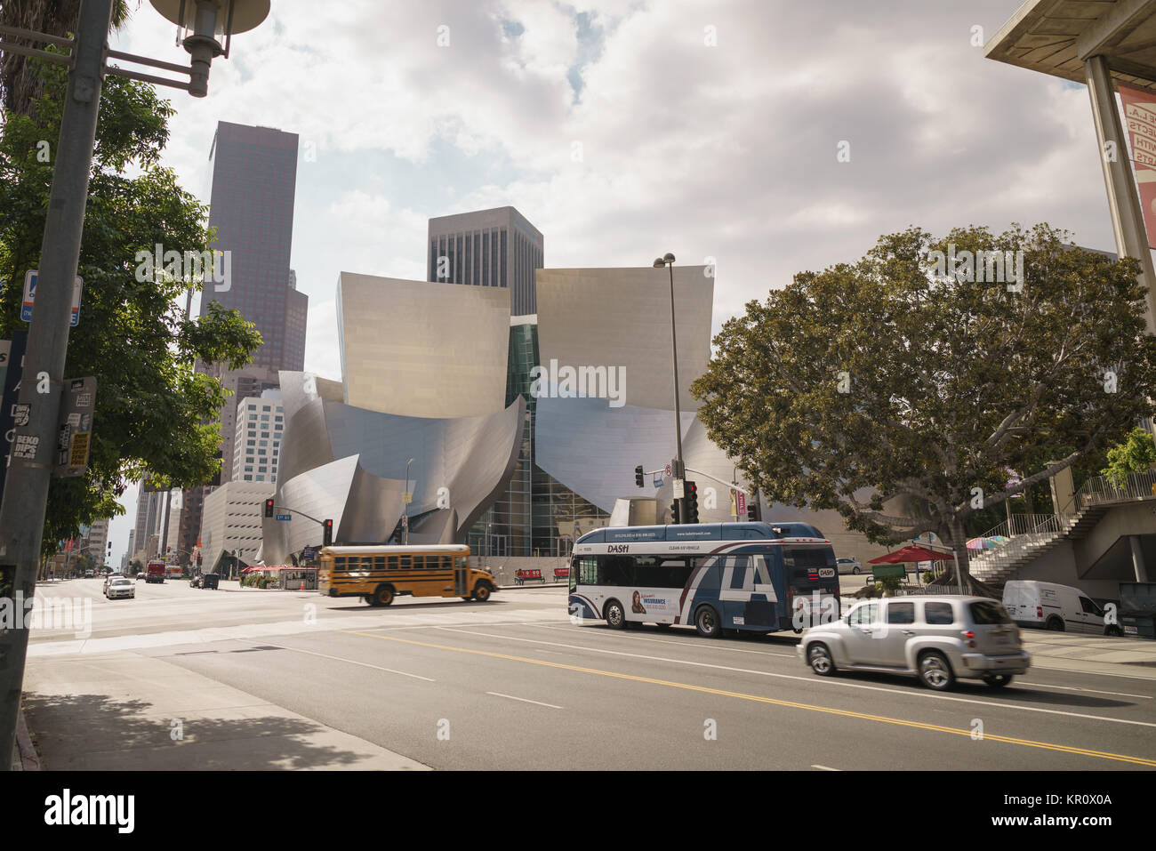 LOS ANGELES - circa novembre, 2017: Walt Disney Concert Hall di Los Angeles nel novembre giornata soleggiata, foto di viaggio Foto Stock