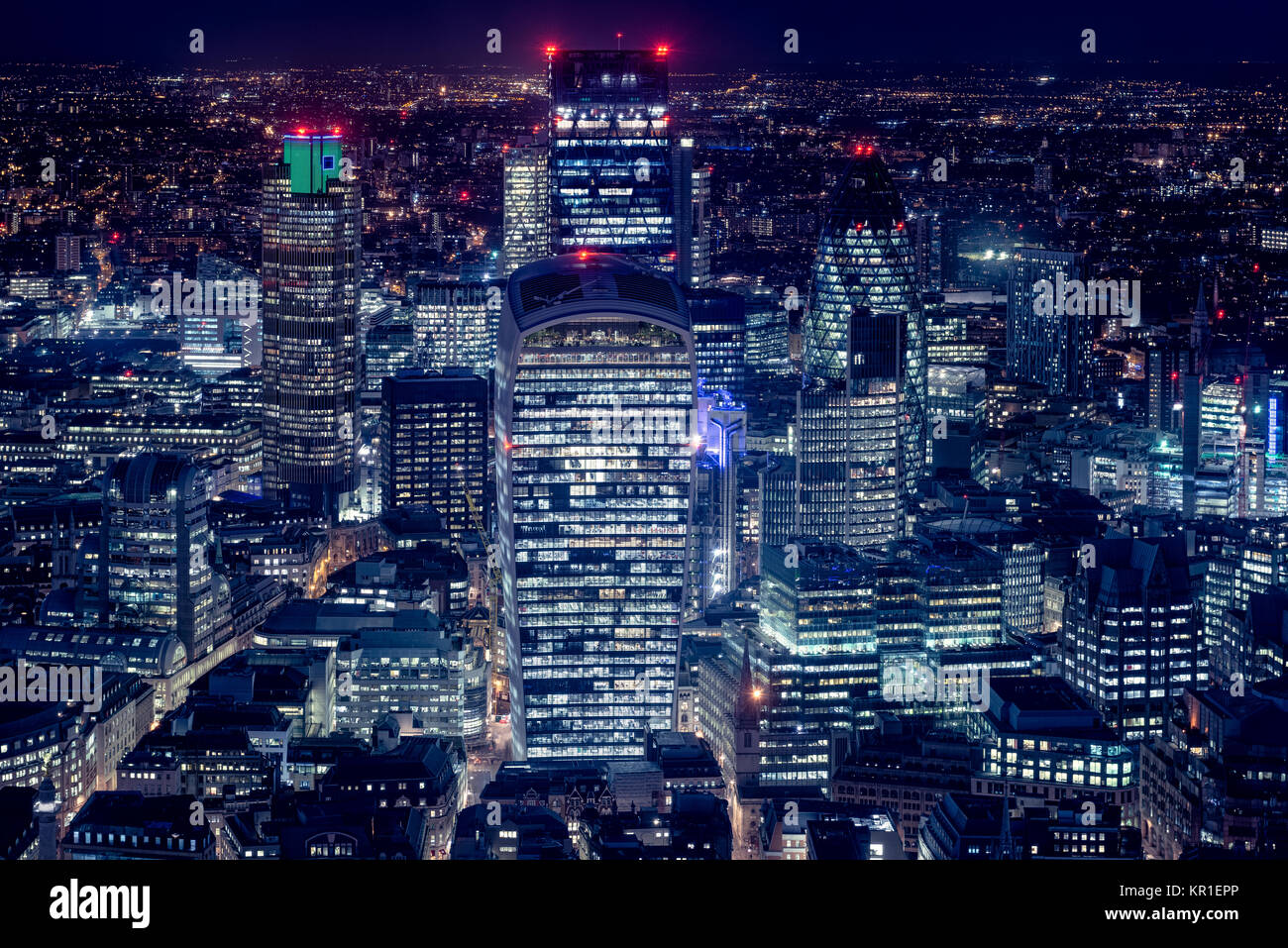 Vista aerea della City di Londra di Notte Foto Stock