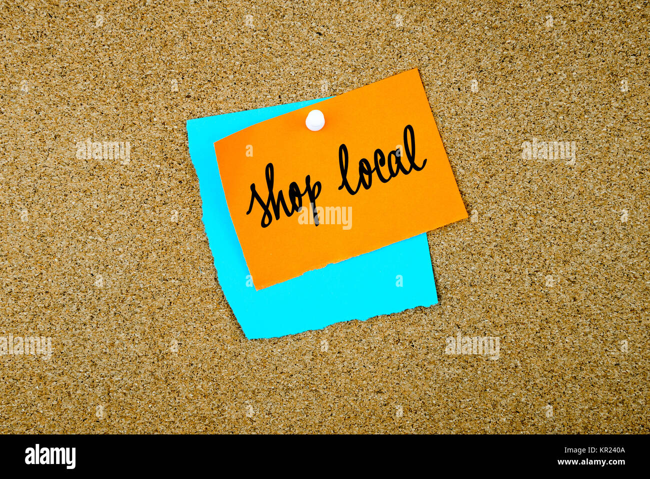 Shop Local scritto su carta e note Foto Stock