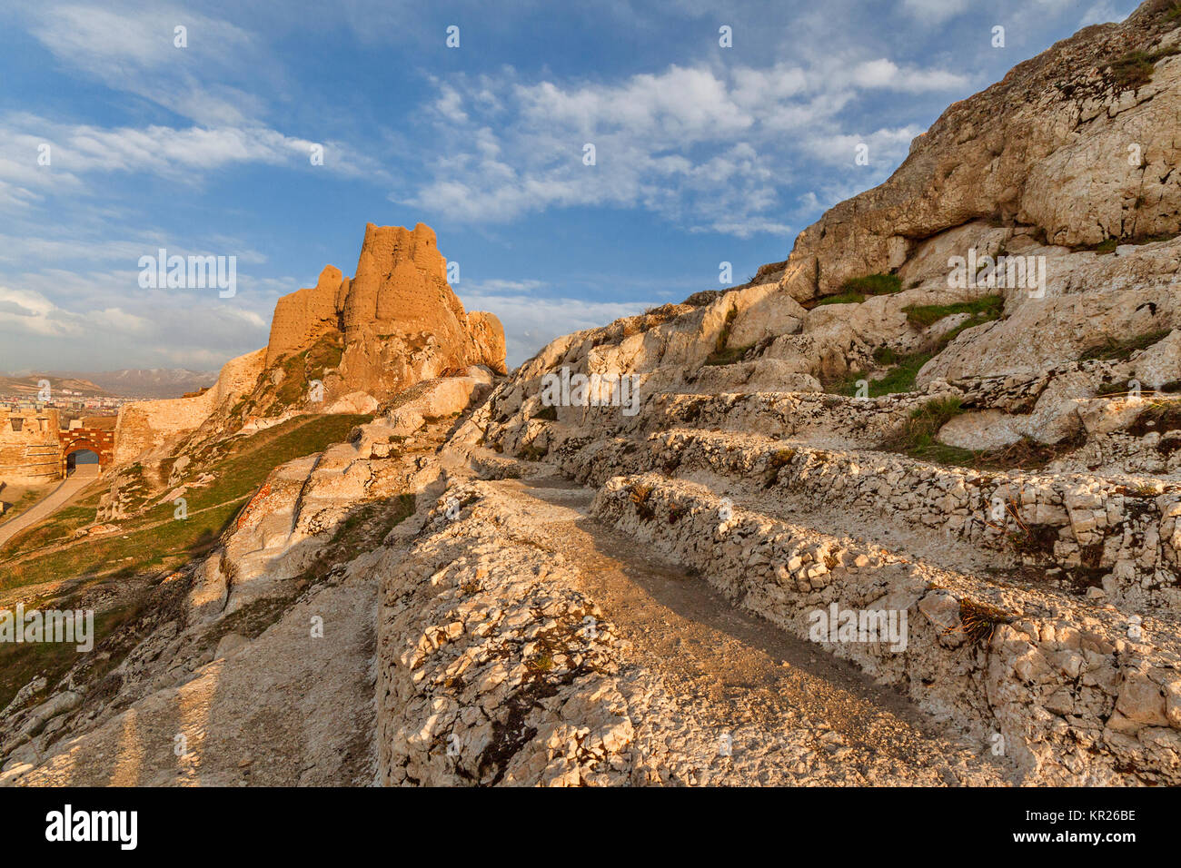 Antico castello di Van in Turchia, conosciuto anche come Castello di Tushba, costruito dagli Urartiani. Foto Stock