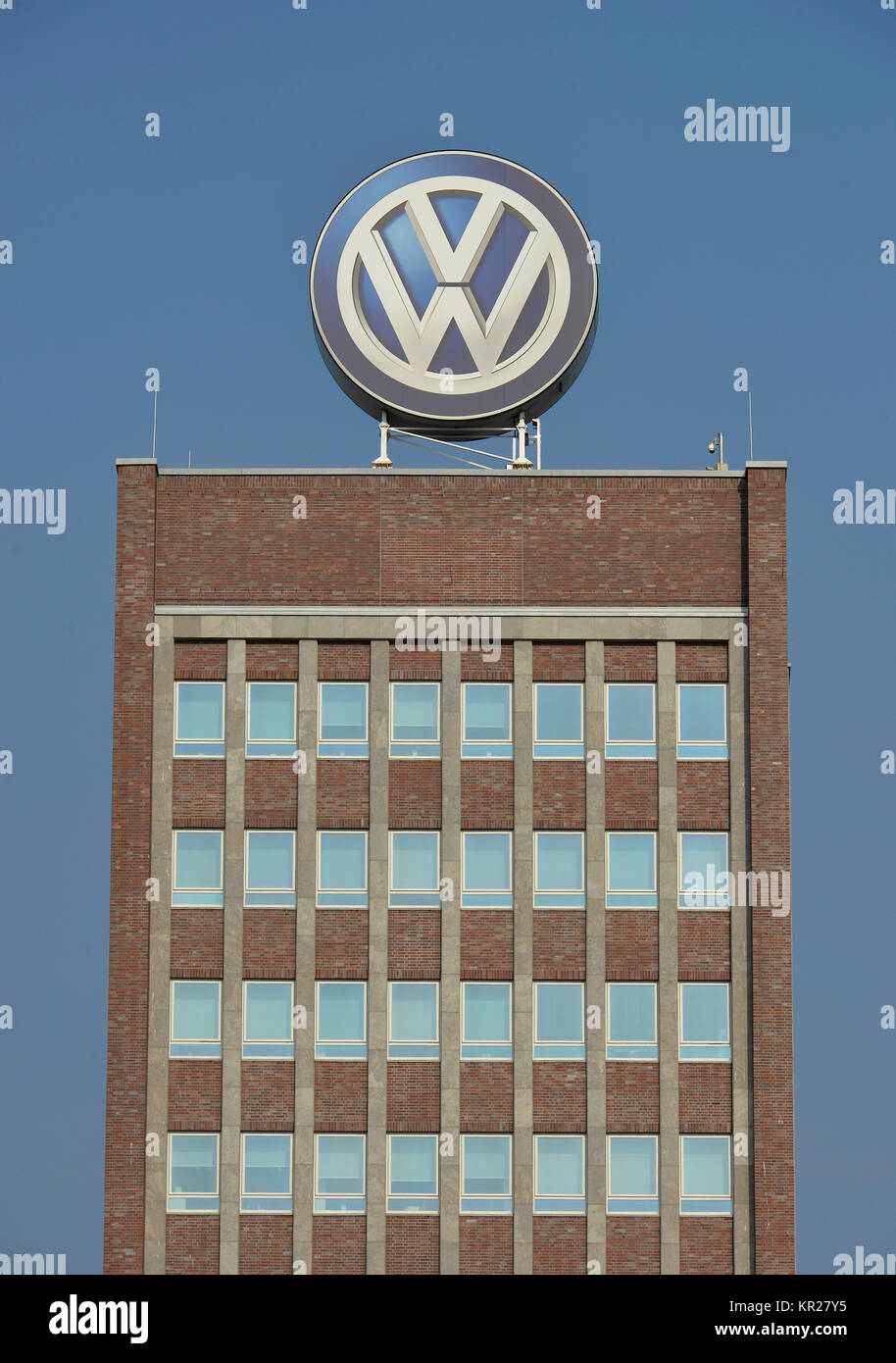 VW-amministrativi e alta crescita, trasporto nazionale lavoro, Wolfsburg, Bassa Sassonia, Germania, VW-Verwaltungshochhaus, Volkswagenwerk, Niedersachsen, Deutschl Foto Stock