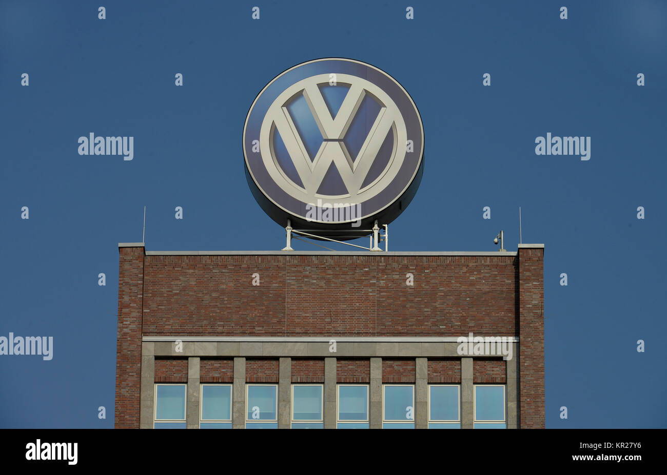 VW-amministrativi e alta crescita, trasporto nazionale lavoro, Wolfsburg, Bassa Sassonia, Germania, VW-Verwaltungshochhaus, Volkswagenwerk, Niedersachsen, Deutschl Foto Stock