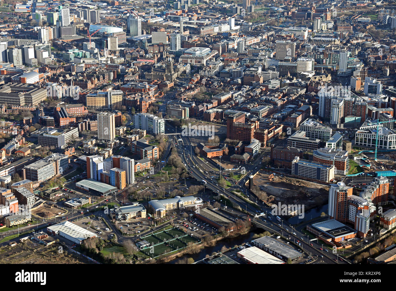 Vista aerea del centro cittadino di Leeds da ovest, REGNO UNITO Foto Stock