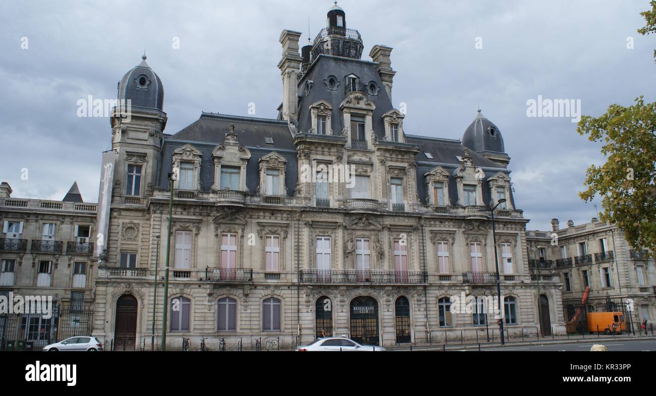Bellissima architettura francese a Bordeaux Foto Stock