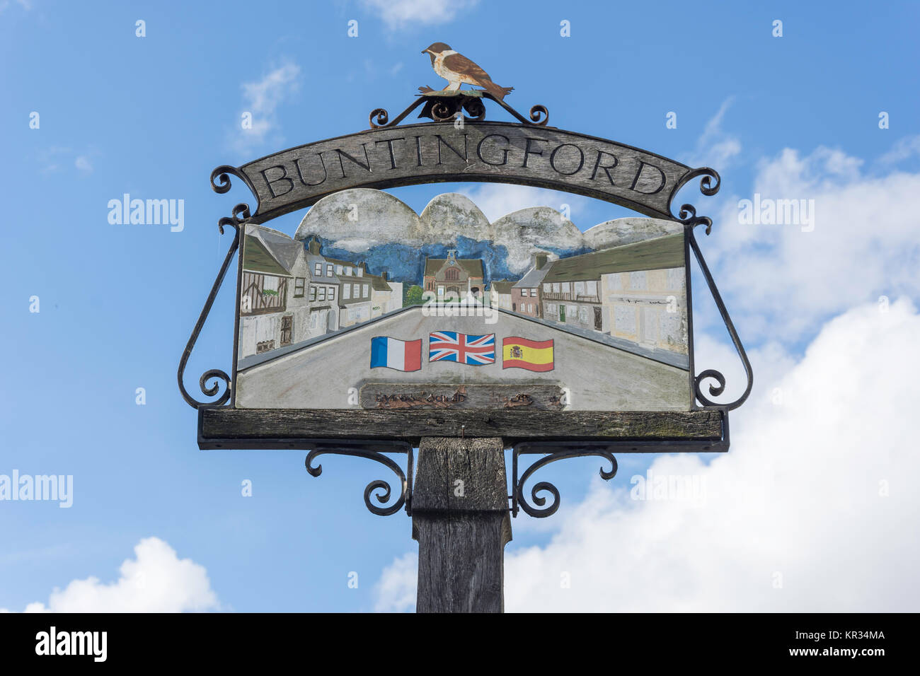 Città segno, High Street, Buntingford, Hertfordshire, England, Regno Unito Foto Stock