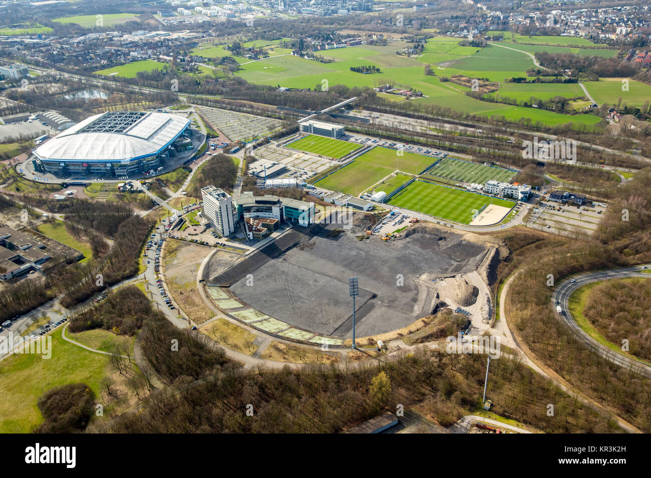 Ex park stadium accanto all'Arena Auf Schalke, Veltinsarena, Schalke 04, corsi di formazione del S04, Gelsenkirchen, zona della Ruhr, Nord Rhine-Westph Foto Stock