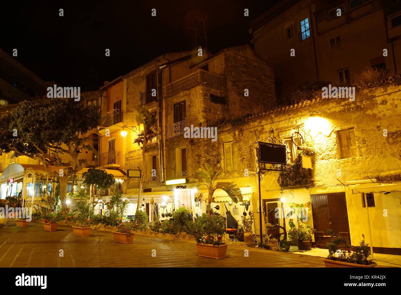 Il blocco da tropea di notte Foto Stock