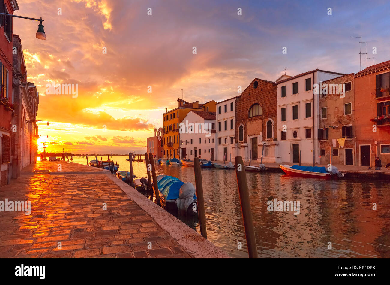Tramonto sul canal Cannaregio a Venezia, Italia Foto Stock