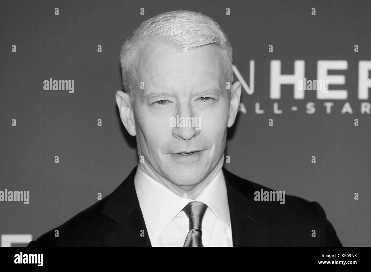 New York, Stati Uniti. Xvii Dec, 2017. Anderson Cooper assiste undicesima edizione del CNN Heroes All-Star omaggio al Museo Americano di Storia Naturale Credito: Lev Radin/Pacific Press/Alamy Live News Foto Stock