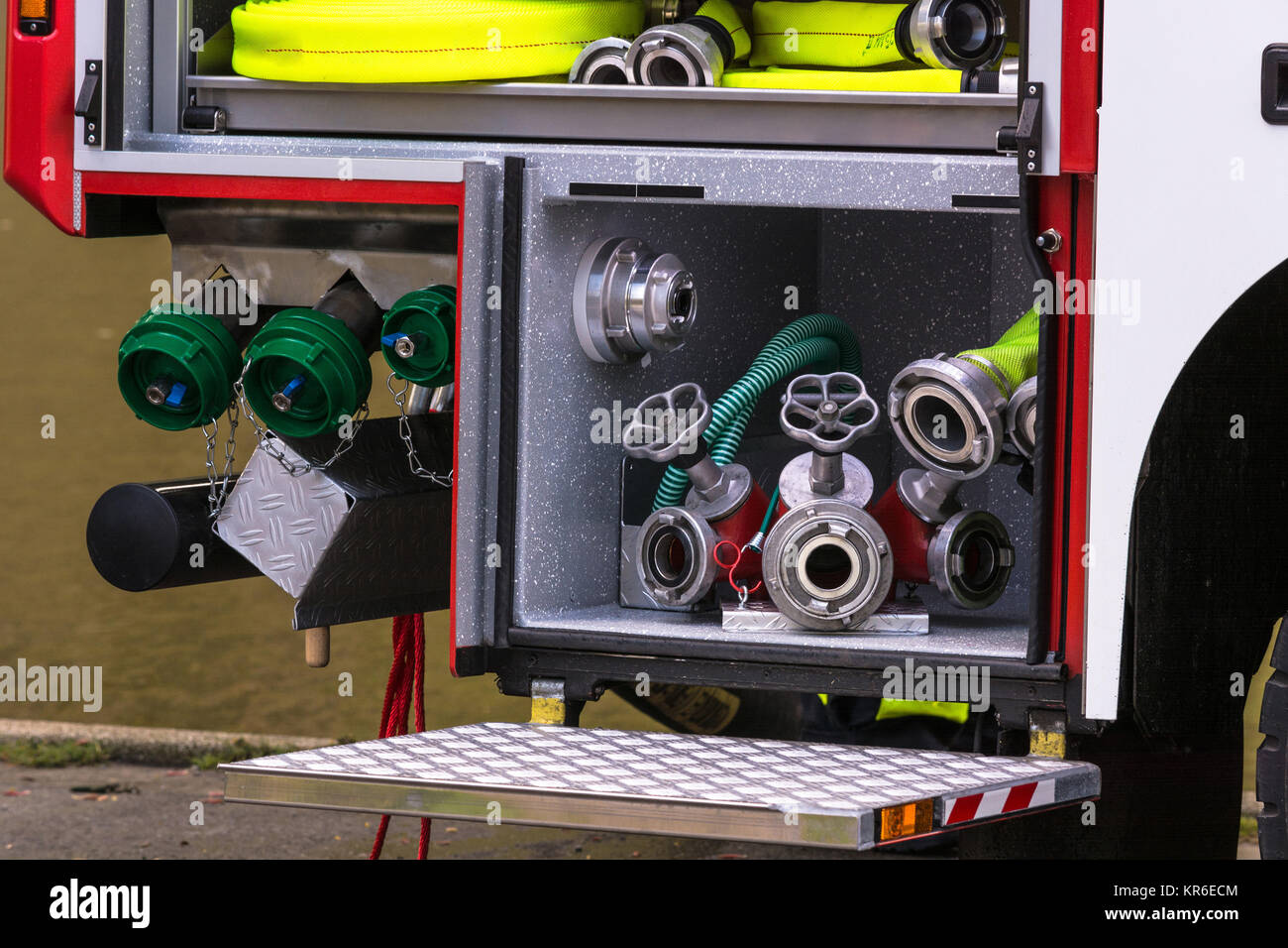 Le attrezzature antincendio in un gruppi di cancellazione veicolo Foto Stock